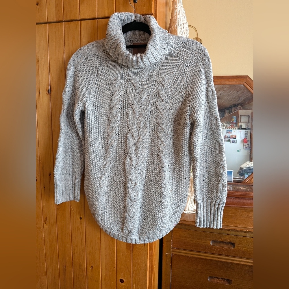 Canadiana Heather Gray Turtleneck Sweater